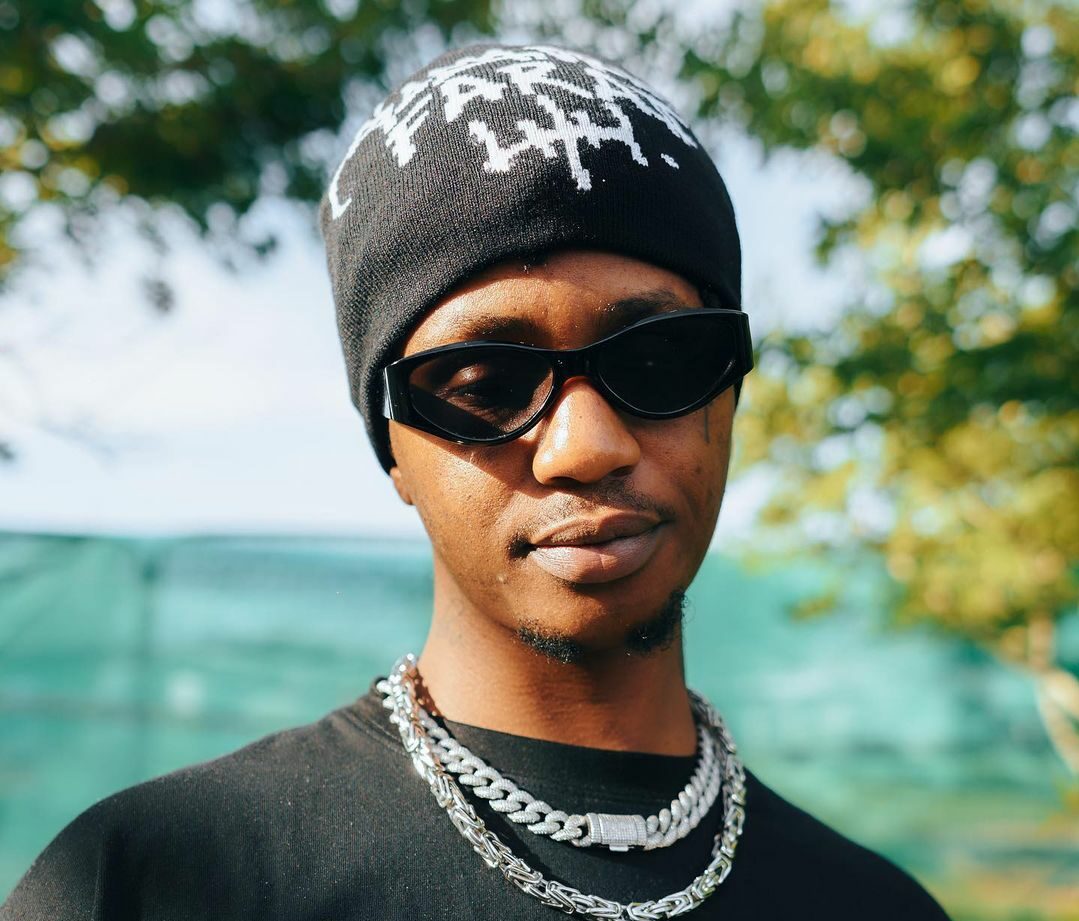 Emtee reminisces on his 'Roll Up Re-Up' song after performing it in ...